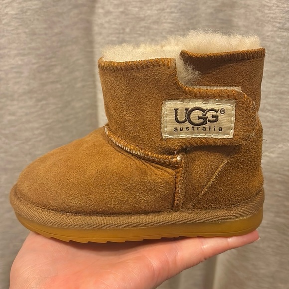 UGG Little Kids Chestnut Bootties with Velcro - Picture 1 of 12